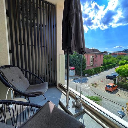 Azur Alegria Studio - Free Parking & Pool Sankt Konstantin & Helena Eksteriør billede